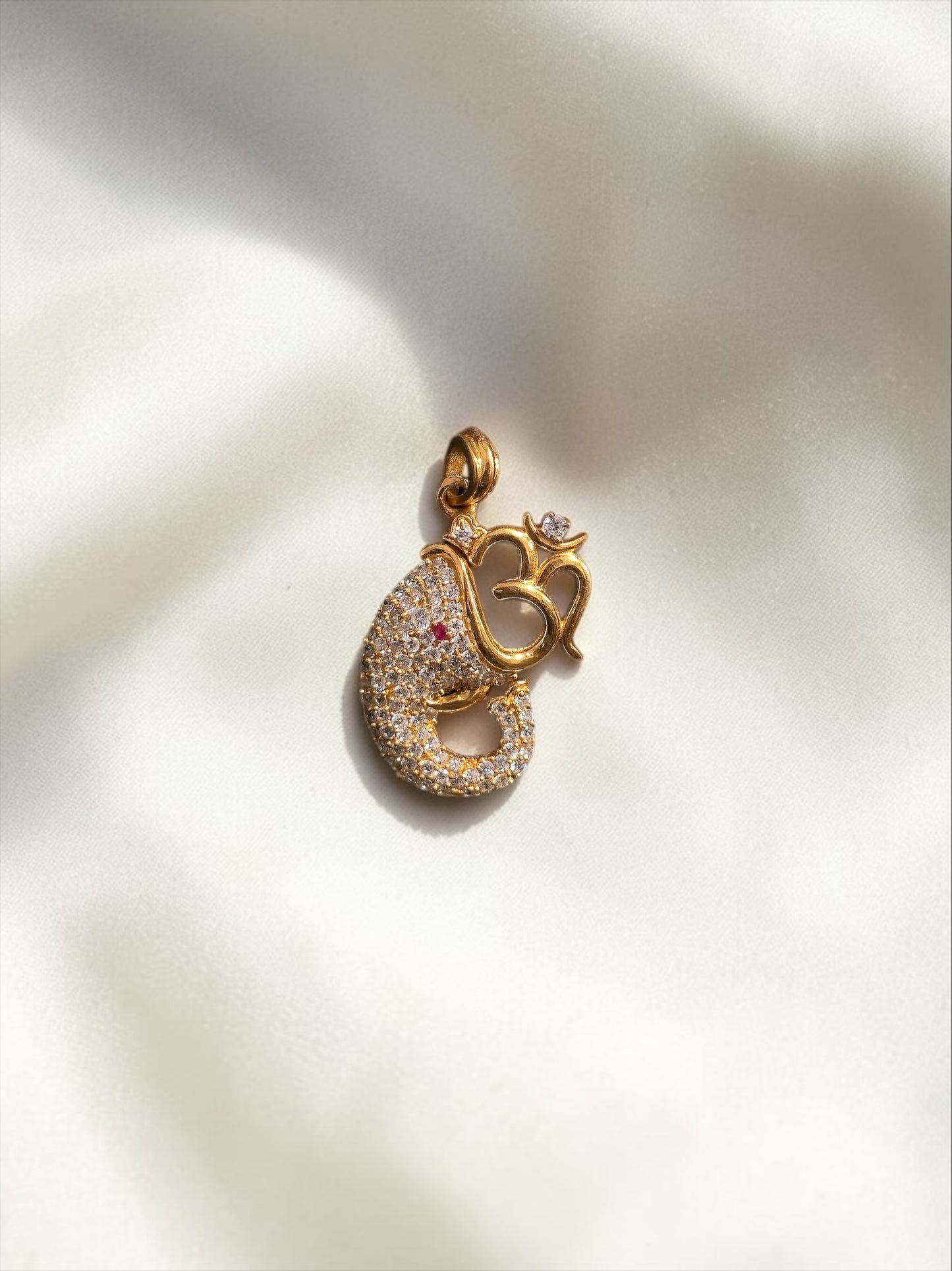 925 Silver Diamond look Om Ganesh Pendant