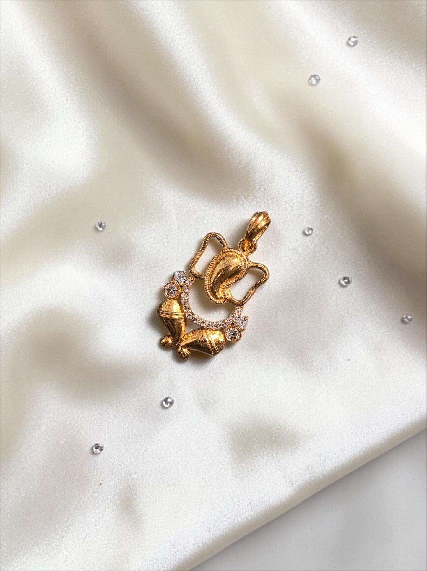 925 Silver Diamond Look Ganesh Pendant