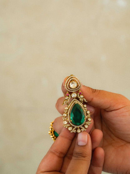Pear-Shaped Green Majesty Pendant