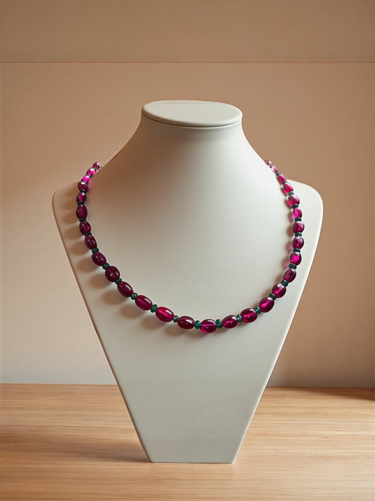 Ruby and emerald beaded necklace